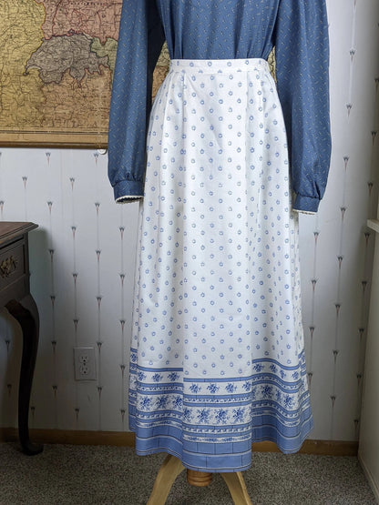 80s white and blue ditsy floral skirt by Kenneth Gordon (RARE!)